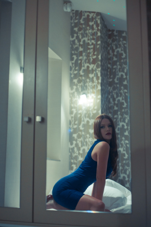 成人h版愛麗絲夢游仙境女主